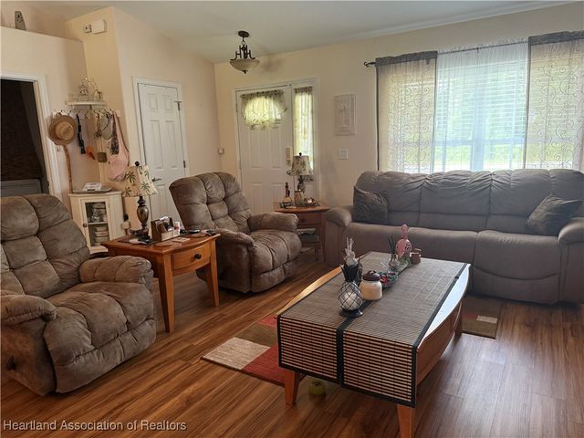 1502 Paper Birch Street, Lake Placid, FL 33852