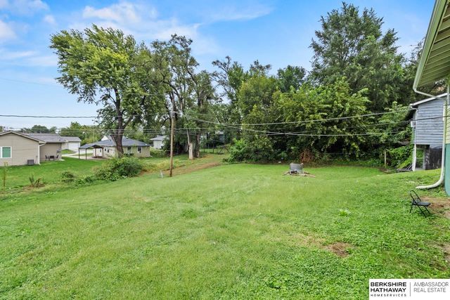 3868 Parker Street, Omaha, NE 68111