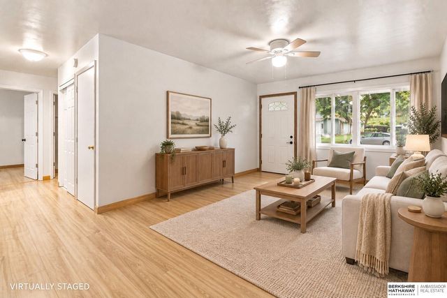 3868 Parker Street, Omaha, NE 68111