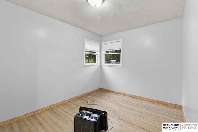 3868 Parker Street, Omaha, NE 68111