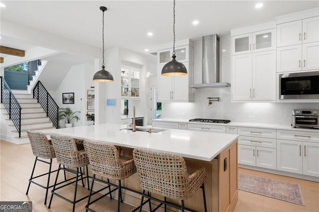 2800 Post Oak Tritt Road, Marietta, GA 30062