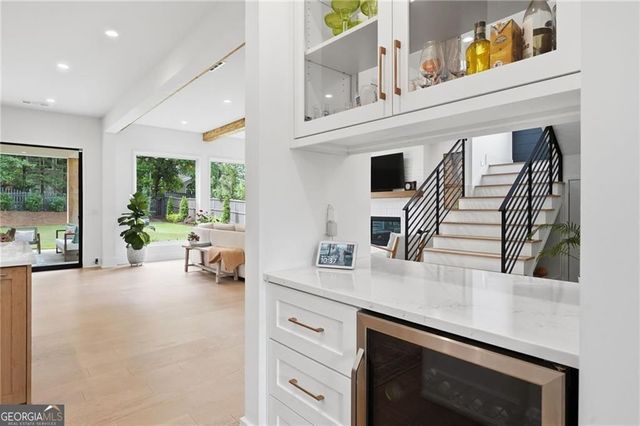 2800 Post Oak Tritt Road, Marietta, GA 30062