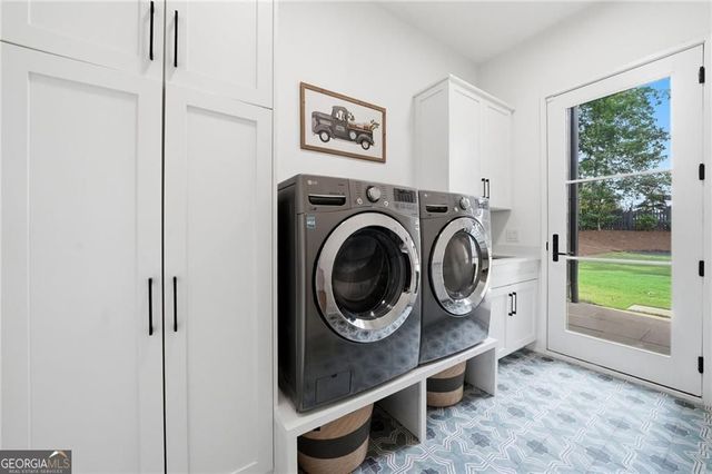 2800 Post Oak Tritt Road, Marietta, GA 30062