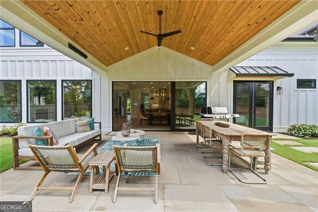 2800 Post Oak Tritt Road, Marietta, GA 30062