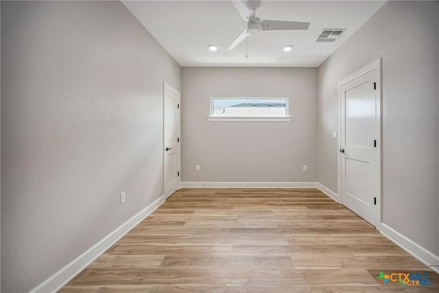 30 Whooping Crane, Port O Connor, TX 77982