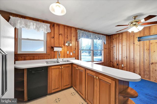 2395 PATTON RD, Harrisburg, PA 17112