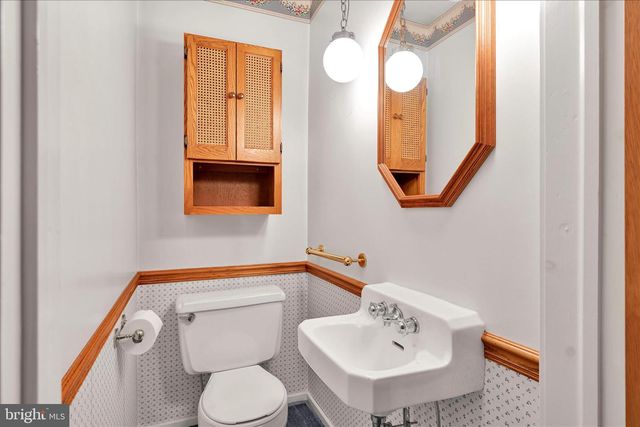 2395 PATTON RD, Harrisburg, PA 17112