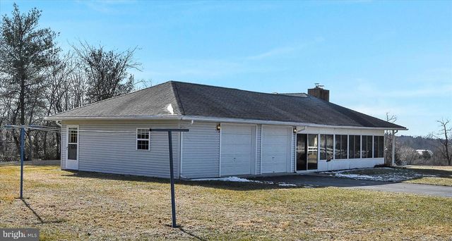 2395 PATTON RD, Harrisburg, PA 17112