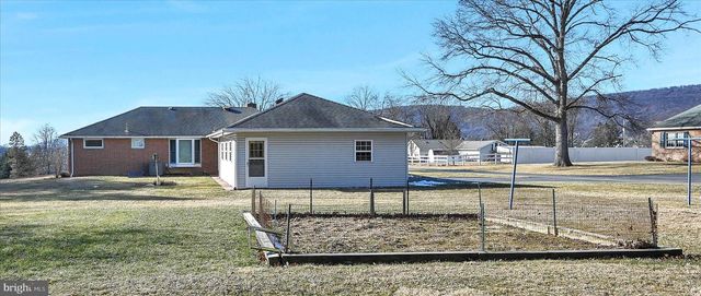 2395 PATTON RD, Harrisburg, PA 17112