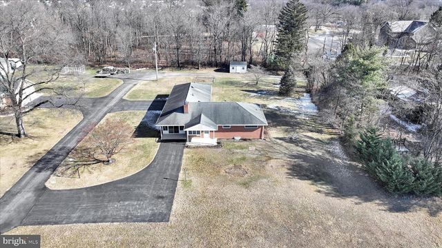 2395 PATTON RD, Harrisburg, PA 17112