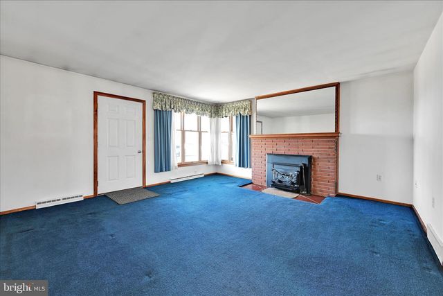 2395 PATTON RD, Harrisburg, PA 17112