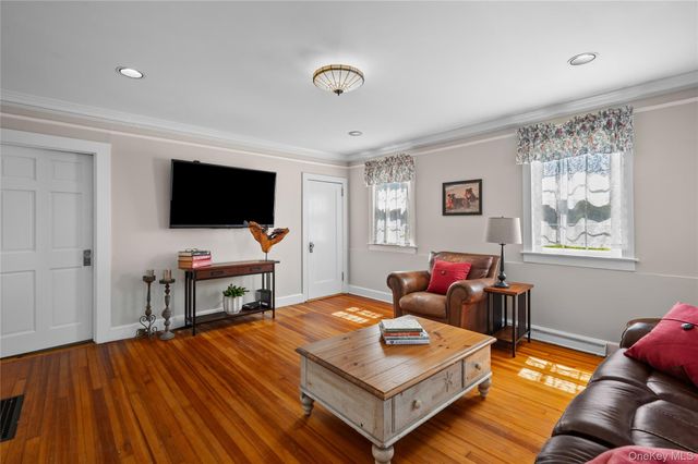 1 Pembroke Street, New Rochelle, NY 10801