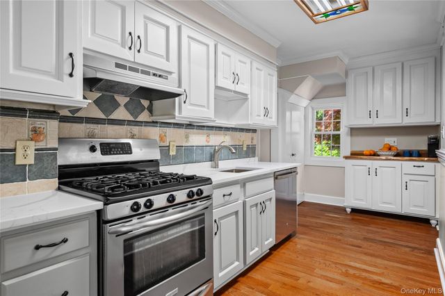 1 Pembroke Street, New Rochelle, NY 10801