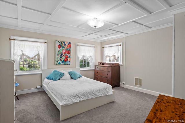 1 Pembroke Street, New Rochelle, NY 10801