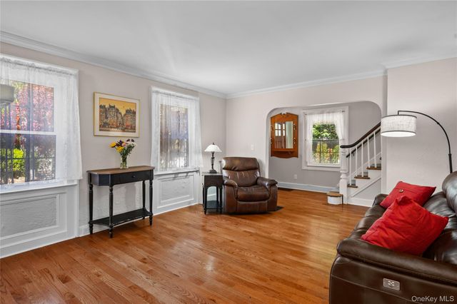 1 Pembroke Street, New Rochelle, NY 10801