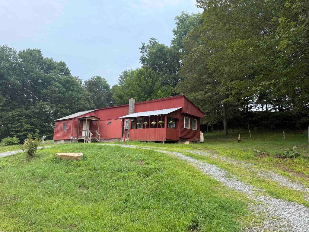 1449 Wellwood Orchard Road, Springfield, VT 05156