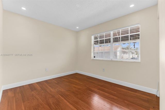 7070 NW 173rd Drive 304, Hialeah, FL 33015