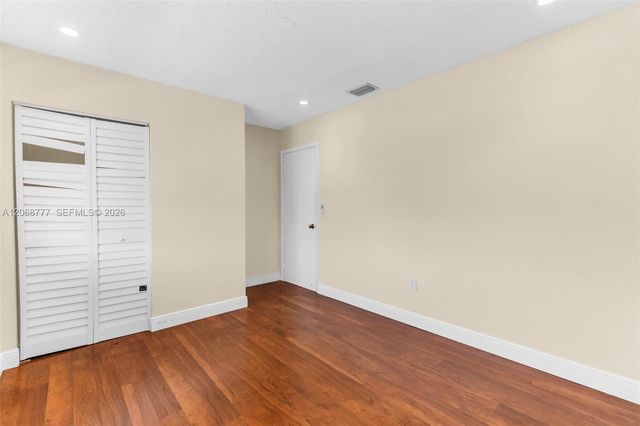 7070 NW 173rd Drive 304, Hialeah, FL 33015