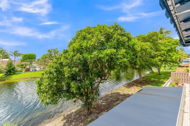 7070 NW 173rd Drive 304, Hialeah, FL 33015