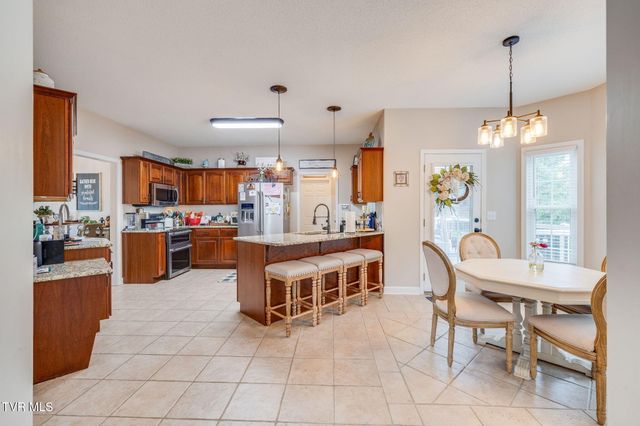 1212 Fiddlers Way, Kingsport, TN 37664