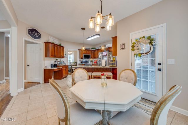 1212 Fiddlers Way, Kingsport, TN 37664