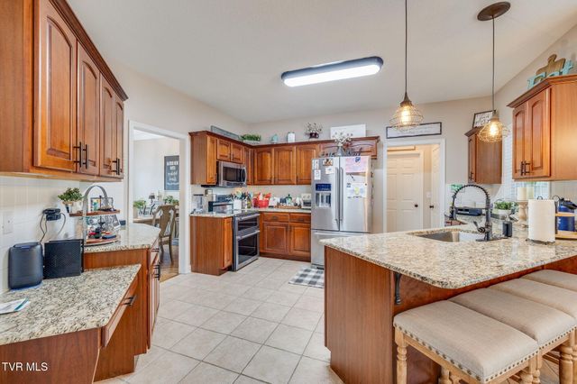 1212 Fiddlers Way, Kingsport, TN 37664