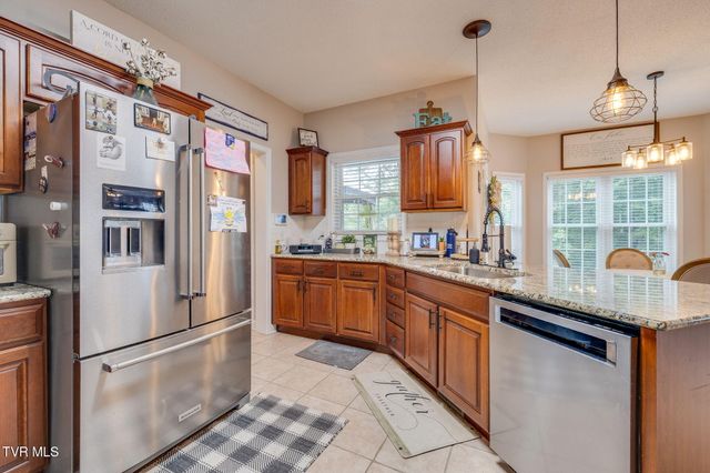 1212 Fiddlers Way, Kingsport, TN 37664