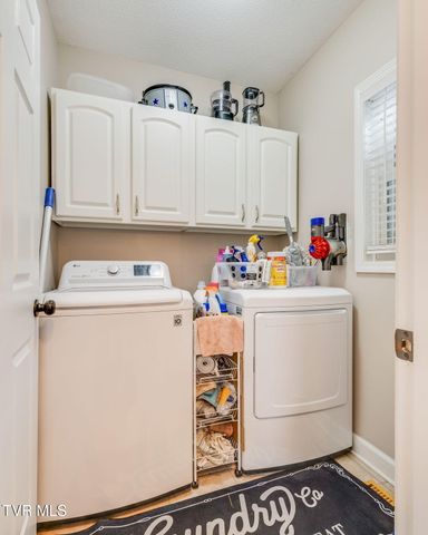 1212 Fiddlers Way, Kingsport, TN 37664