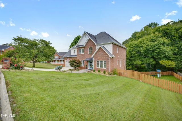 1212 Fiddlers Way, Kingsport, TN 37664