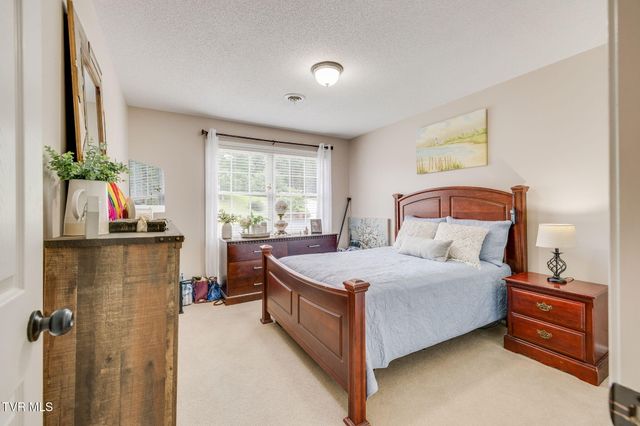 1212 Fiddlers Way, Kingsport, TN 37664