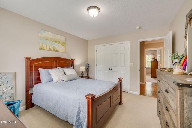 1212 Fiddlers Way, Kingsport, TN 37664