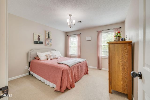 1212 Fiddlers Way, Kingsport, TN 37664
