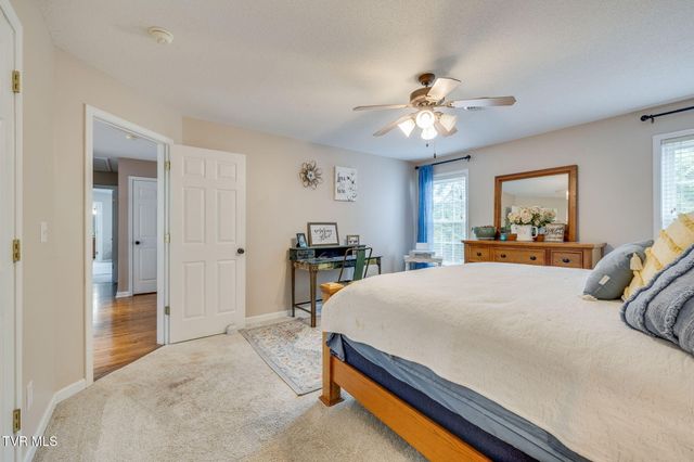 1212 Fiddlers Way, Kingsport, TN 37664