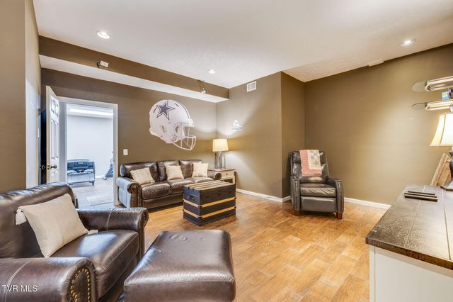 1212 Fiddlers Way, Kingsport, TN 37664