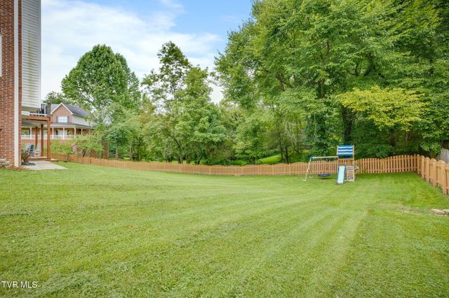 1212 Fiddlers Way, Kingsport, TN 37664