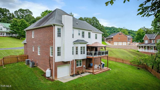 1212 Fiddlers Way, Kingsport, TN 37664
