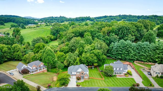 1212 Fiddlers Way, Kingsport, TN 37664