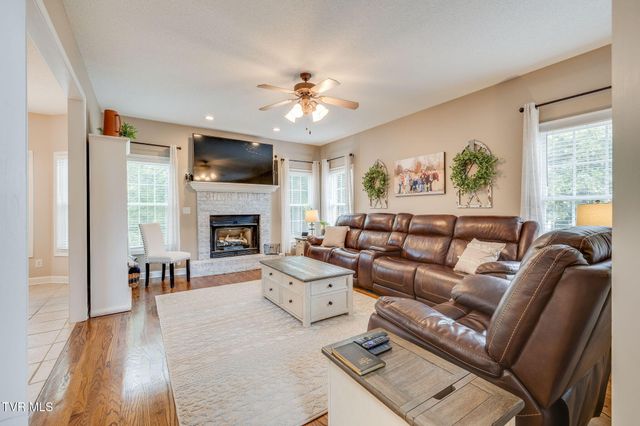 1212 Fiddlers Way, Kingsport, TN 37664
