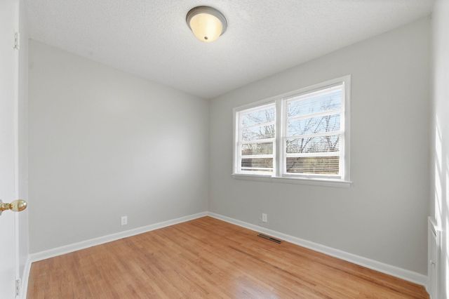 7417 E Watson Ln, Wichita, KS 67207