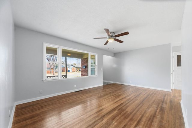 7417 E Watson Ln, Wichita, KS 67207