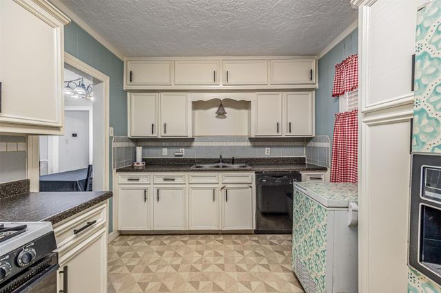 501 Scott Street, Baytown, TX 77520