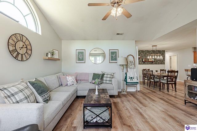 148 Applewood Lane, Elizabethtown, KY 42701