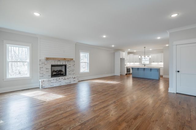 808 Hyatte Road, Soddy Daisy, TN 37379