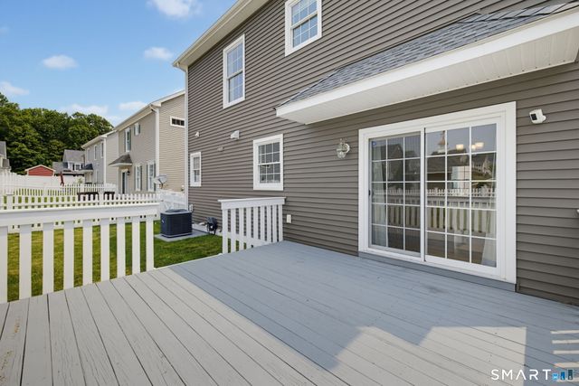 6 Saw Mill Lane 6, Plainville, CT 06062
