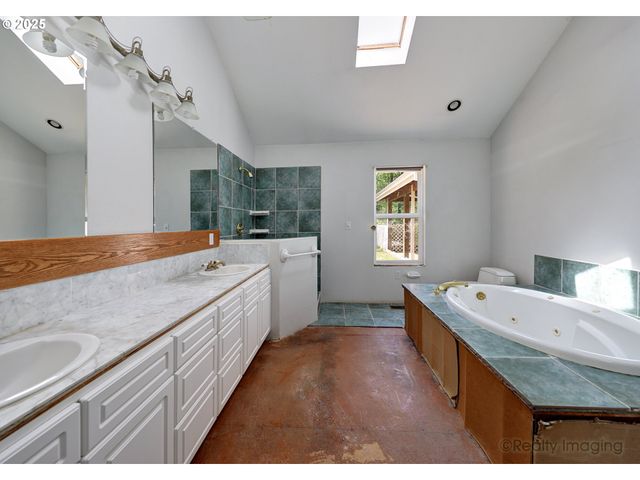10159 Se 172ND Ave, Happy Valley, OR 97086