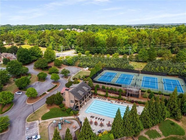 2040 Secretariat Gait Way, Suwanee, GA 30024