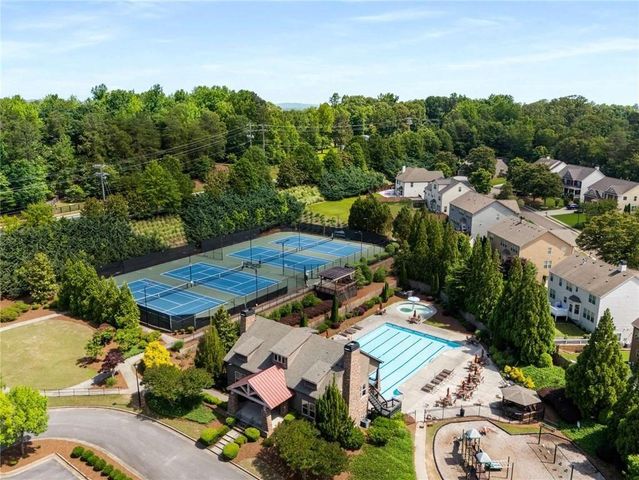 2040 Secretariat Gait Way, Suwanee, GA 30024
