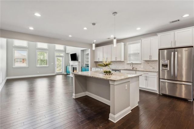 2040 Secretariat Gait Way, Suwanee, GA 30024