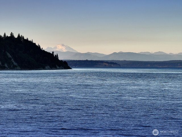 8267 & 8263 Franklin Road, Clinton, WA 98236