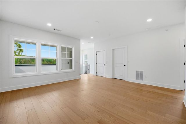 2051 Lanier Grove, Alpharetta, GA 30009